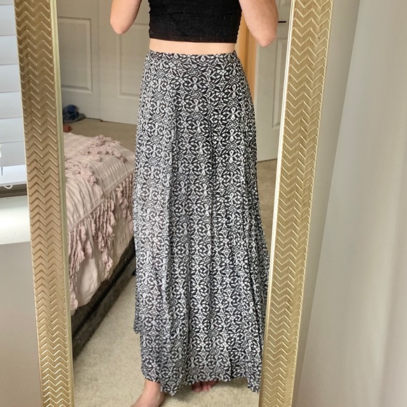 Printed Maxi Skirt - Picture 1 of 5